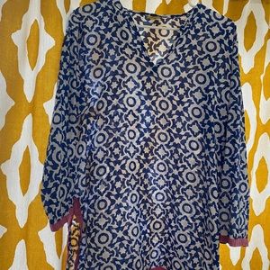 Roller Rabbit beautiful blue, white and pink trim tunic